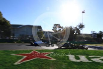 World © Octane Photographic Ltd. Formula 1 – Australian GP Practice 2. Renault Sport F1 Team RS19 – Nico Hulkenberg and ROKiT Williams Racing – Robert Kubica. Friday 15th Melbourne, Australia. Friday 15th March 2019.