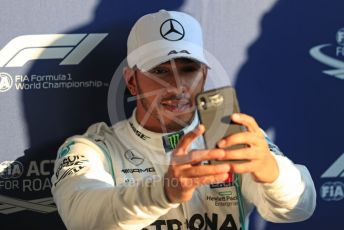 World © Octane Photographic Ltd. Formula 1 – Australian GP Qualifying. Mercedes AMG Petronas Motorsport AMG F1 W10 EQ Power+ - Lewis Hamilton. Melbourne, Australia. Saturday 16th March 2019.