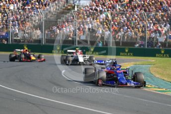 World © Octane Photographic Ltd. Formula 1 – Australian GP Race. Scuderia Toro Rosso STR14 – Daniil Kvyat, Alfa Romeo RacingC38 – Antonio Giovinazzi and Aston Martin Red Bull Racing RB15 – Pierre Gasly. Melbourne, Australia. Sunday 17th March 2019.