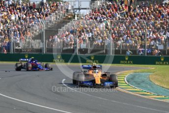 World © Octane Photographic Ltd. Formula 1 – Australian GP Race. McLaren MCL34 – Lando Norris and Scuderia Toro Rosso STR14 – Alexander Albon. Melbourne, Australia. Sunday 17th March 2019.