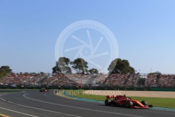 World © Octane Photographic Ltd. Formula 1 – Australian GP Race. Scuderia Ferrari SF90 – Sebastian Vettel and Aston Martin Red Bull Racing RB15 – Max Verstappen. Melbourne, Australia. Sunday 17th March 2019.