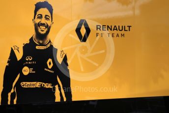 World © Octane Photographic Ltd. Formula 1 – Australian GP Pitlane. Renault Sport F1 Team RS19 – Daniel Ricciardo. Friday 15th Melbourne, Australia. Friday 15th March 2019.