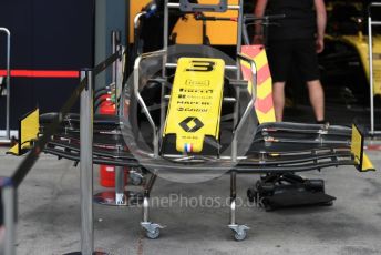 World © Octane Photographic Ltd. Formula 1 – Australian GP Pitlane. Renault Sport F1 Team RS19 – Daniel Ricciardo. Friday 15th Melbourne, Australia. Friday 15th March 2019.