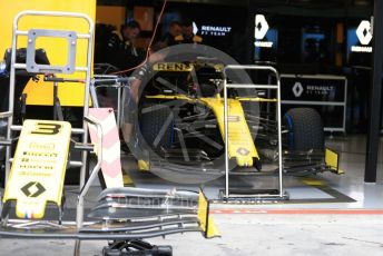 World © Octane Photographic Ltd. Formula 1 – Australian GP Pitlane. Renault Sport F1 Team RS19 – Daniel Ricciardo. Friday 15th Melbourne, Australia. Friday 15th March 2019.