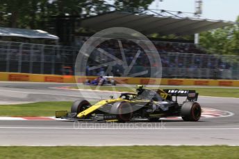 World © Octane Photographic Ltd. Formula 1 – Canadian GP. Qualifying. Renault Sport F1 Team RS19 – Nico Hulkenberg and Scuderia Toro Rosso STR14 – Daniil Kvyat. Circuit de Gilles Villeneuve, Montreal, Canada. Saturday 8th June 2019.
