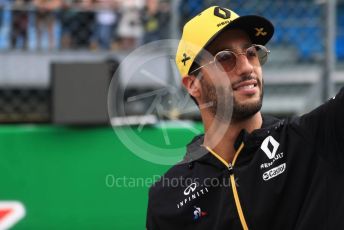 World © Octane Photographic Ltd. Formula 1 – Italian GP - Drivers Parade. Renault Sport F1 Team RS19 – Daniel Ricciardo. Autodromo Nazionale Monza, Monza, Italy. Sunday 8th September 2019.
