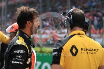 World © Octane Photographic Ltd. Formula 1 – Italian GP - Grid. Renault Sport F1 Team RS19 – Daniel Ricciardo. Autodromo Nazionale Monza, Monza, Italy. Sunday 8th September 2019.
