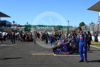 World © Octane Photographic Ltd. Formula 1 – Japanese GP - Grid. Scuderia Toro Rosso STR14 – Daniil Kvyat and Aston Martin Red Bull Racing RB15 – Alexander Albon. Suzuka Circuit, Suzuka, Japan. Sunday 13th October 2019.