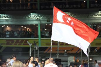 World © Octane Photographic Ltd. Formula 1 – Singapore GP - Grid. Atmosphere. Marina Bay Street Circuit, Singapore. Sunday 22nd September 2019.