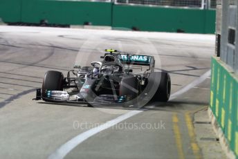 World © Octane Photographic Ltd. Formula 1 – Singapore GP - Practice 2. Mercedes AMG Petronas Motorsport AMG F1 W10 EQ Power+ - Valtteri Bottas. Marina Bay Street Circuit, Singapore. Friday 20th September 2019.