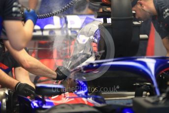 World © Octane Photographic Ltd. Formula 1 – Singapore GP - Practice 3. Scuderia Toro Rosso STR14 – Daniil Kvyat oil leak. Marina Bay Street Circuit, Singapore. Saturday 21st September 2019.