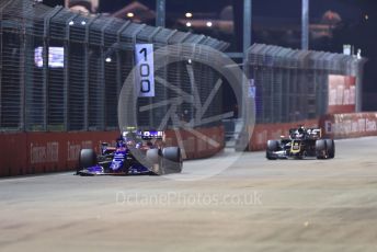 World © Octane Photographic Ltd. Formula 1 – Singapore GP - Qualifying. Scuderia Toro Rosso - Pierre Gasly. Marina Bay Street Circuit, Singapore. Saturday 21st September 2019.