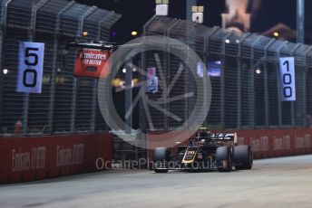 World © Octane Photographic Ltd. Formula 1 – Singapore GP - Qualifying. Haas F1 Team VF19 – Kevin Magnussen. Marina Bay Street Circuit, Singapore. Saturday 21st September 2019.