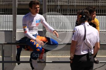 World © Octane Photographic Ltd. Formula 1 – Spanish In-season testing. McLaren MCL34 – Lando Norris and Renault junior driver - Jack Aitken. Circuit de Barcelona Catalunya, Spain. Tuesday 14th May 2019.