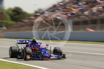 World © Octane Photographic Ltd. Formula 1 – Spanish GP. Practice 1. Scuderia Toro Rosso STR14 – Alexander Albon. Circuit de Barcelona Catalunya, Spain. Friday 10th May 2019.