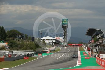 World © Octane Photographic Ltd. Formula 1 – Spanish GP. Practice 2. Mercedes AMG Petronas Motorsport AMG F1 W10 EQ Power+ - Lewis Hamilton. Circuit de Barcelona Catalunya, Spain. Friday 10th May 2019.