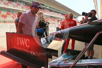 World © Octane Photographic Ltd. Formula 1 – Spanish GP. Thursday Setup. McLaren MCL34 – Carlos Sainz checks out the Mercedes front wing. Circuit de Barcelona Catalunya, Spain. Thursday 9th May 2019.
