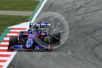 World © Octane Photographic Ltd. Formula 1 – Spanish GP. Qualifying. Scuderia Toro Rosso STR14 – Alexander Albon. Circuit de Barcelona Catalunya, Spain. Saturday 11th May 2019.