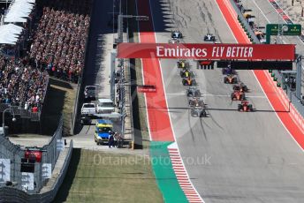 World © Octane Photographic Ltd. Formula 1 – United States GP - Race. Mercedes AMG Petronas Motorsport AMG F1 W10 EQ Power+ - Valtteri Bottas heads the pack ahead of the start. Circuit of the Americas (COTA), Austin, Texas, USA. Sunday 3rd November 2019.