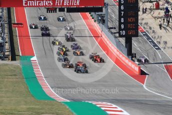 World © Octane Photographic Ltd. Formula 1 – United States GP - Race. Mercedes AMG Petronas Motorsport AMG F1 W10 EQ Power+ - Valtteri Bottas heads the pack ahead of the start. Circuit of the Americas (COTA), Austin, Texas, USA. Sunday 3rd November 2019.