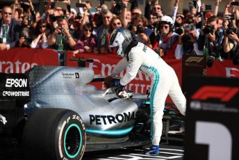 World © Octane Photographic Ltd. Formula 1 – United States GP - Parc Ferme. Mercedes AMG Petronas Motorsport AMG F1 W10 EQ Power+ - Valtteri Bottas congratulates World Champion Lewis Hamilton. Circuit of the Americas (COTA), Austin, Texas, USA. Sunday 3rd November 2019.