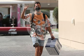World © Octane Photographic Ltd. Formula 1 – Etihad F1 Grand Prix Abu Dhabi. McLaren F1 Team MCL35M – Daniel Ricciardo. Yas Marina Circuit, Abu Dhabi. Thursday 9th December 2021 Paddock.