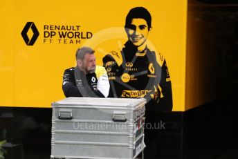 World © Octane Photographic Ltd. Formula 1 – F1 Australian Grand Prix breakdown. Renault DP World Formula 1 Team waiting. Melbourne, Australia. Friday 13th March 2020.