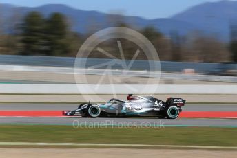 World © Octane Photographic Ltd. Formula 1 – F1 Pre-season Test 2 - Day 1. Mercedes AMG Petronas F1 W11 EQ Performance - Lewis Hamilton. Circuit de Barcelona-Catalunya, Spain. Wednesday 26th February 2020.