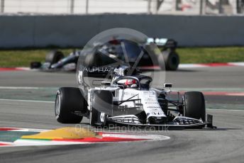 World © Octane Photographic Ltd. Formula 1 – F1 Pre-season Test 2 - Day 2. Scuderia AlphaTauri Honda AT01 – Pierre Gasly and Mercedes AMG Petronas F1 W11 EQ Performance - Valtteri Bottas. Circuit de Barcelona-Catalunya, Spain. Thursday 27th February 2020.