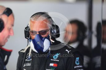 World © Octane Photographic Ltd. Formula 1 – F1 Pre-season Test 2 - Day 3. Mercedes AMG Petronas F1 W11 EQ Performance rear jack mechanic with protective face mask. Circuit de Barcelona-Catalunya, Spain. Friday 28th February 2020.