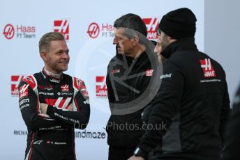 World © Octane Photographic Ltd. Formula 1 – F1 Pre-season Test 1 - Day 1. Guenther Steiner - Team Principal of Haas F1 Team talks with Kevin Magnussen. Circuit de Barcelona-Catalunya, Spain. Wednesday 19th February 2020.