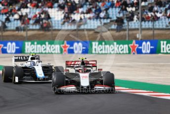 World © Octane Photographic Ltd. Formula 1 – F1 Portuguese GP, Race. Haas F1 Team VF20 – Kevin Magnussen and Williams Racing FW43 – Nicholas Latifi. Autodromo do Algarve, Portimao, Portugal. Sunday 25th October 2020.
