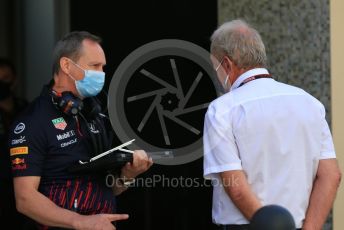 World © Octane Photographic Ltd. Formula 1 – Etihad F1 Grand Prix Abu Dhabi. Paul Monaghan - Chief Engineer of Red Bull Racing and and Helmut Marko - advisor to the Red Bull GmbH Formula One Teams and head of Red Bull's driver development program. Yas Marina Circuit, Abu Dhabi. Friday 10th December 2021.