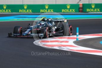 World © Octane Photographic Ltd. Formula 1 – Etihad F1 Grand Prix Abu Dhabi. Aston Martin Cognizant F1 Team AMR21 – Sebastian Vettel. Yas Marina Circuit, Abu Dhabi. Friday 10th December 2021 Practice 1.