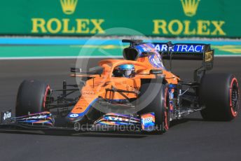 World © Octane Photographic Ltd. Formula 1 – Etihad F1 Grand Prix Abu Dhabi. McLaren F1 Team MCL35M – Daniel Ricciardo. Yas Marina Circuit, Abu Dhabi. Friday 10th December 2021 Practice 1.