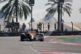 World © Octane Photographic Ltd. Formula 1 – Etihad F1 Grand Prix Abu Dhabi. McLaren F1 Team MCL35M – Daniel Ricciardo. Yas Marina Circuit, Abu Dhabi. Friday 10th December 2021 Practice 1.