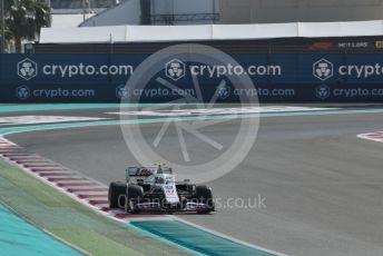 World © Octane Photographic Ltd. Formula 1 – Etihad F1 Grand Prix Abu Dhabi. Uralkali Haas F1 Team VF21 – Mick Schumacher. Yas Marina Circuit, Abu Dhabi. Friday 10th December 2021 Practice 1.