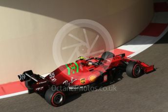 World © Octane Photographic Ltd. Formula 1 – Etihad F1 Grand Prix Abu Dhabi. Scuderia Ferrari Mission Winnow SF21 – Carlos Sainz. Yas Marina Circuit, Abu Dhabi. Friday 10th December 2021 Practice 1.