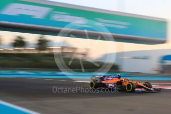 World © Octane Photographic Ltd. Formula 1 – Etihad F1 Grand Prix Abu Dhabi. McLaren F1 Team MCL35M – Lando Norris. Yas Marina Circuit, Abu Dhabi. Friday 10th December 2021 Practice 2.