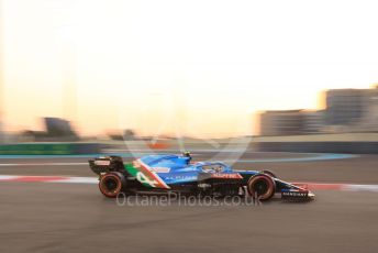 World © Octane Photographic Ltd. Formula 1 – Etihad F1 Grand Prix Abu Dhabi. Alpine F1 Team A521– Esteban Ocon. Yas Marina Circuit, Abu Dhabi. Friday 10th December 2021 Practice 2.