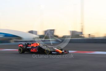 World © Octane Photographic Ltd. Formula 1 – Etihad F1 Grand Prix Abu Dhabi. Red Bull Racing Honda RB16B – Max Verstappen. Yas Marina Circuit, Abu Dhabi. Friday 10th December 2021 Practice 2.