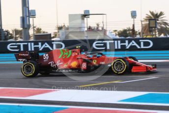 World © Octane Photographic Ltd. Formula 1 – Etihad F1 Grand Prix Abu Dhabi. Scuderia Ferrari Mission Winnow SF21 – Carlos Sainz. Yas Marina Circuit, Abu Dhabi. Friday 10th December 2021 Practice 2.