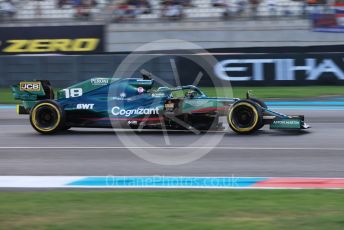 World © Octane Photographic Ltd. Formula 1 – Etihad F1 Grand Prix Abu Dhabi. Aston Martin Cognizant F1 Team AMR21– Lance Stroll. Yas Marina Circuit, Abu Dhabi. Friday 10th December 2021 Practice 2.