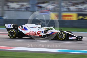 World © Octane Photographic Ltd. Formula 1 – Etihad F1 Grand Prix Abu Dhabi. Uralkali Haas F1 Team VF21 – Nikita Mazepin. Yas Marina Circuit, Abu Dhabi. Friday 10th December 2021 Practice 2.