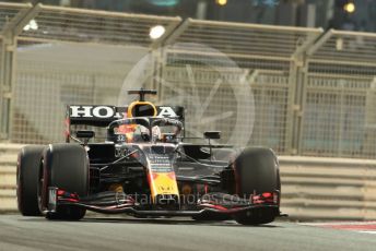 World © Octane Photographic Ltd. Formula 1 – Etihad F1 Grand Prix Abu Dhabi. Red Bull Racing Honda RB16B – Max Verstappen. Yas Marina Circuit, Abu Dhabi. Friday 10th December 2021 Practice 2.