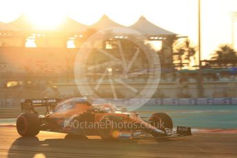 World © Octane Photographic Ltd. Formula 1 – Etihad F1 Grand Prix Abu Dhabi. McLaren F1 Team MCL35M – Daniel Ricciardo. Yas Marina Circuit, Abu Dhabi. Friday 10th December 2021 Practice 2.