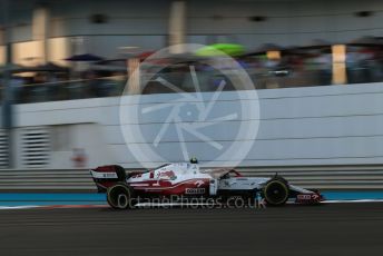 World © Octane Photographic Ltd. Formula 1 – Etihad F1 Grand Prix Abu Dhabi. Alfa Romeo Racing Orlen C41 – Antonio Giovinazzi. Yas Marina Circuit, Abu Dhabi. Friday 10th December 2021 Practice 2.
