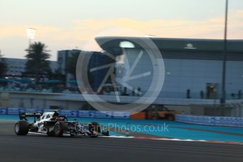 World © Octane Photographic Ltd. Formula 1 – Etihad F1 Grand Prix Abu Dhabi. Scuderia AlphaTauri Honda AT02 – Pierre Gasly. Yas Marina Circuit, Abu Dhabi. Friday 10th December 2021 Practice 2.