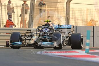 World © Octane Photographic Ltd. Formula 1 – Etihad F1 Grand Prix Abu Dhabi. Mercedes AMG Petronas F1 Team F1 W12 - Valtteri Bottas. Yas Marina Circuit, Abu Dhabi. Saturday 11th December 2021 Practice 3.