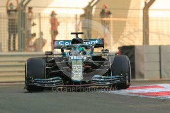 World © Octane Photographic Ltd. Formula 1 – Etihad F1 Grand Prix Abu Dhabi. Aston Martin Cognizant F1 Team AMR21– Lance Stroll. Yas Marina Circuit, Abu Dhabi. Saturday 11th December 2021 Practice 3.